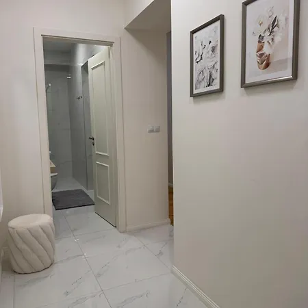 130 M2 With Amazing View & Balcony