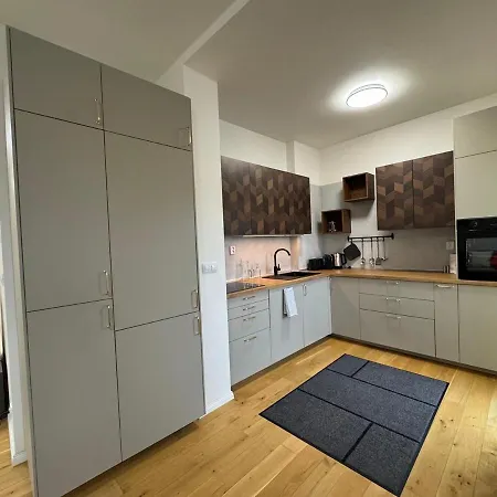 130 M2 With Amazing View & Balcony Lägenhet Prag