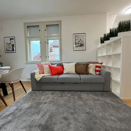 130 M2 With Amazing View & Balcony *
